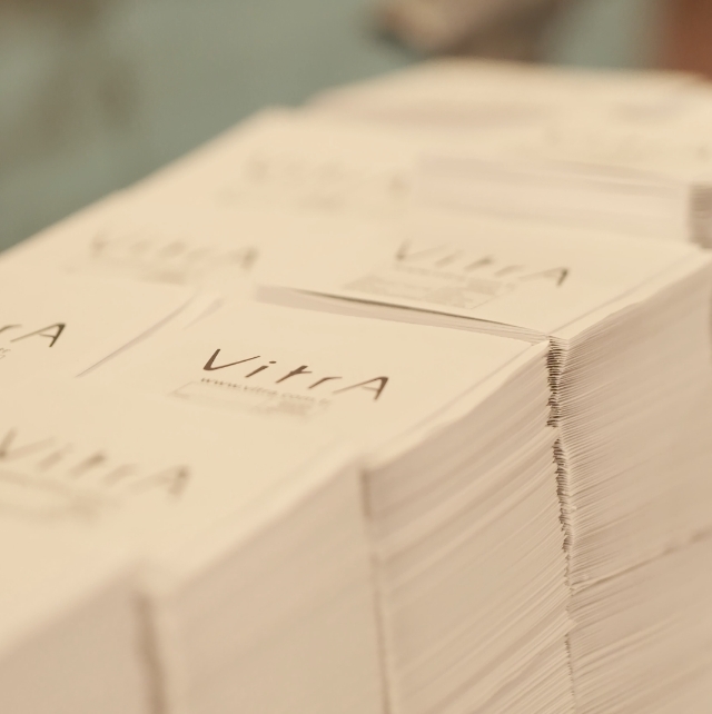 Fabrikamızda İnovasyon Rüzgarı Esiyor: Yenilikçi Etiket Tasarımlarıyla Dikkat Çekiyoruz